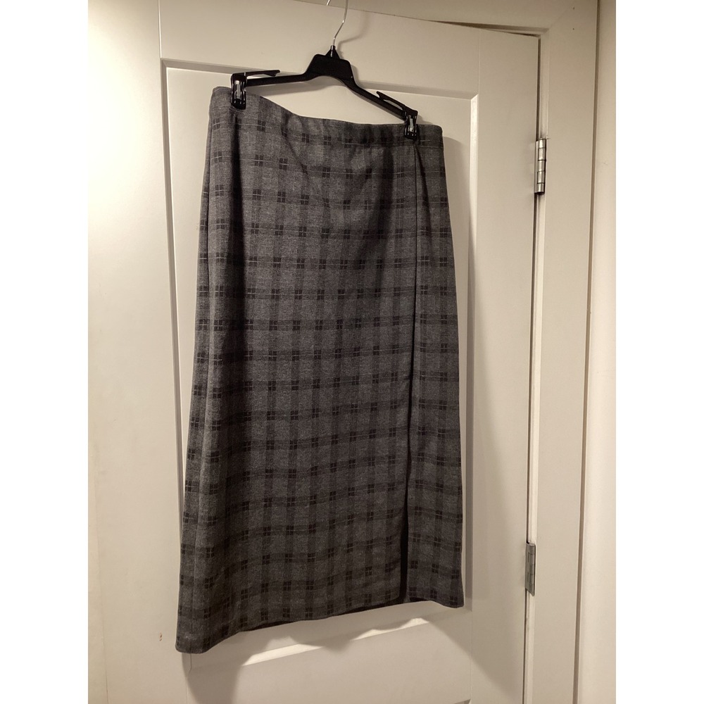 Max Studio London Grey Plaid Maxi Skirt Side Slit NWT 5711Q19 Medium‎